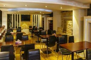کافی شاپ هتل آپارتمان هدیش شیراز