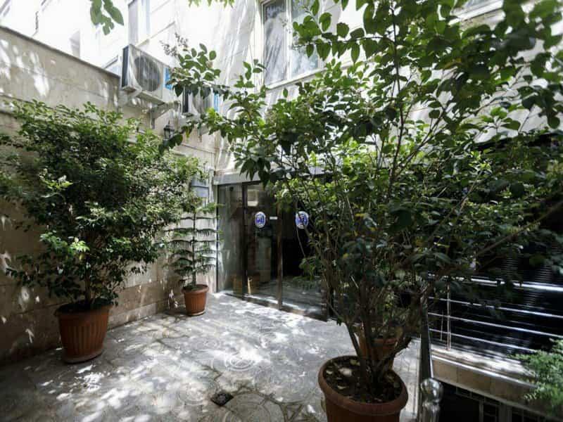 نمای بیرونی هتل آپارتمان پرنیان تهران