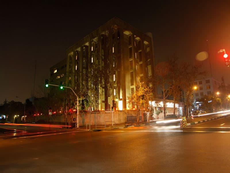 نمای بیرونی هتل البرز تهران