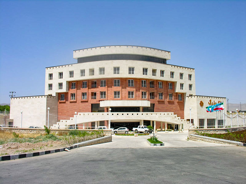 نماي هتل بزرگ زنجان