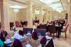 رستوران هتل بغدادی تاکستان