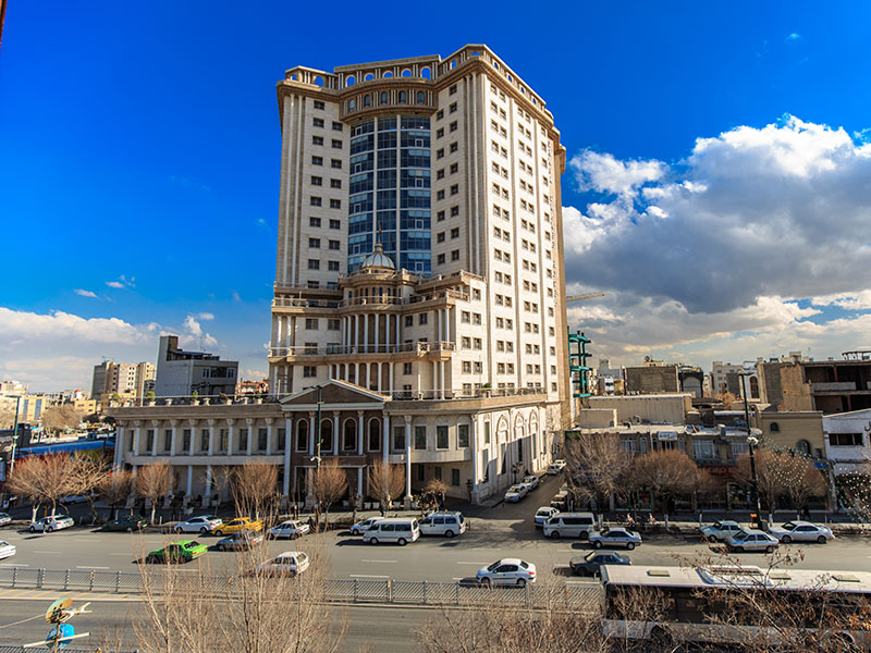 نماي هتل قصر طلایی مشهد