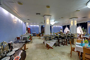 رستوران هتل جهانگردی دلوار بوشهر 1