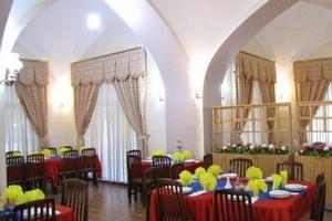 رستوران هتل جهانگردی ماهان کرمان