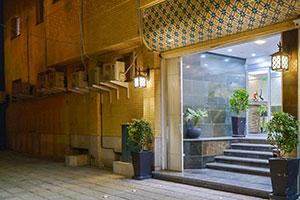 ورودی هتل حافظ شیراز
