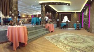 هتل خلیج فارس رضوان سرعین رستوران