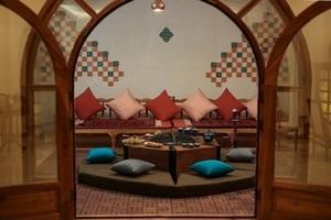 فضای داخلی هتل روزهای طلایی کرمان