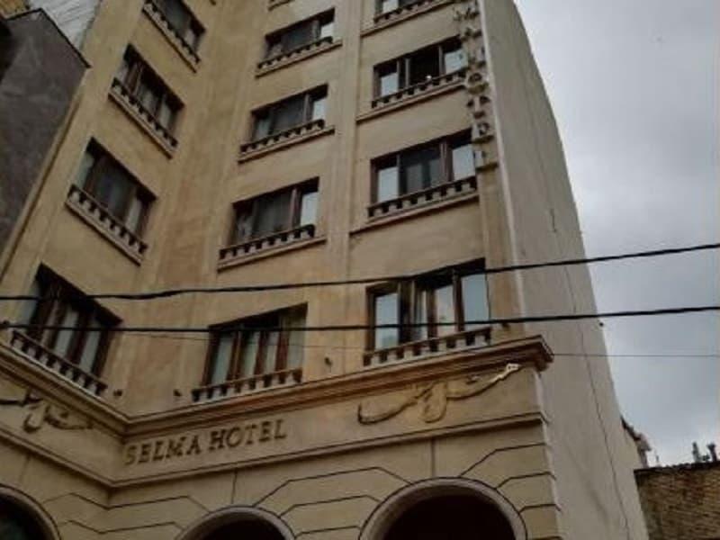 نمای بیرونی هتل آپارتمان سلما مشهد