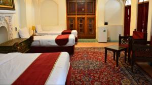 هتل سنتی خان نشین اصفهان فضاي داخلي