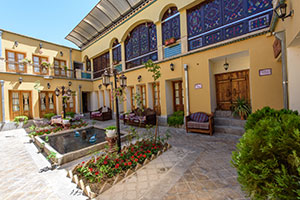 فضاي داخلي هتل سنتی طلوع خورشید اصفهان 1