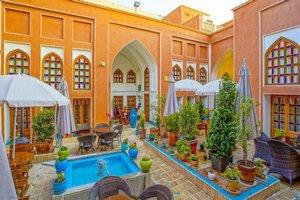 فضای داخلی هتل سنتی میناس اصفهان