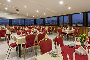 رستوران هتل شیخ بهایی اصفهان 3