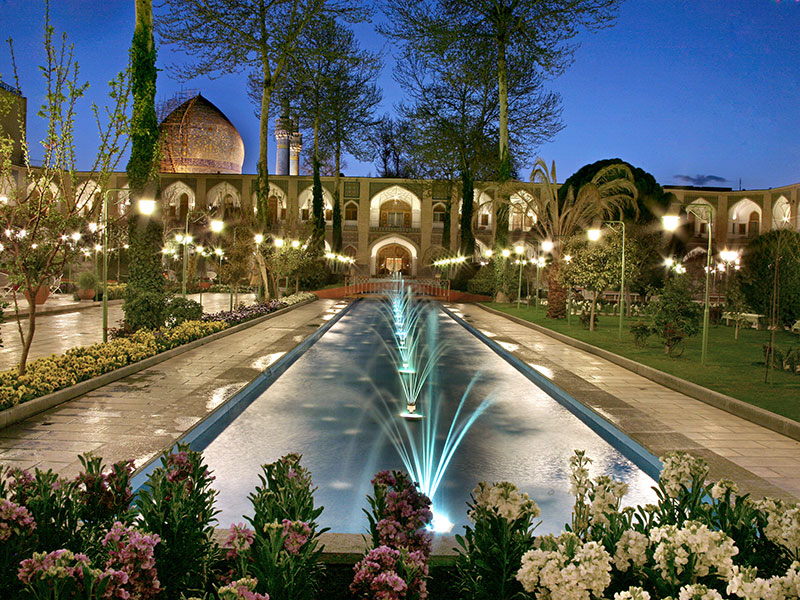 فضاي هتل عباسی اصفهان