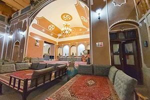 رستوران فضای باز هتل فیروزه یزد