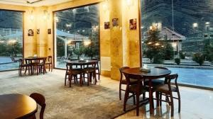 هتل قصر یازده شیراز رستوران