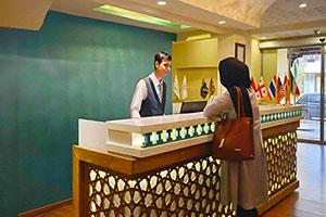 پذیرش هتل لطفعلی خان شیراز