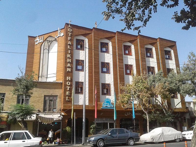 نمای ساختمان هتل لطفعلی خان شیراز