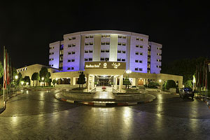 نماي هتل پردیسان مشهد