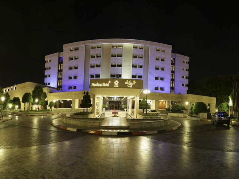 نماي هتل پردیسان مشهد