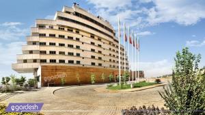 نمای ساختمان هتل بزرگ