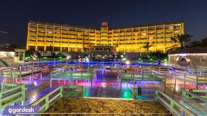 نمای ساختمان هتل شایان