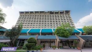 نمای ساختمان هتل لاله تهران