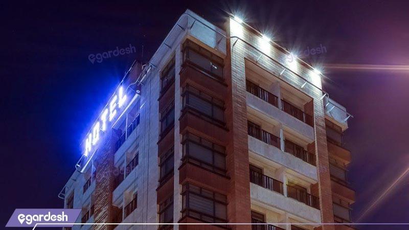 نمای ساختمان هتل آپارتمان وزرا