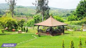 سایه بان های باغ هتل جنگلی سالار دره