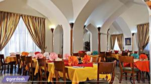 رستوران هتل جهانگردی دامغان