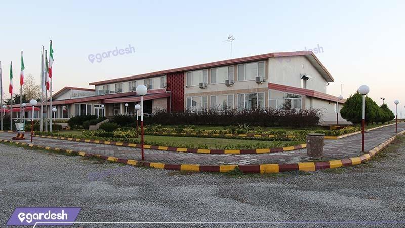 نمای ساختمان هتل جهانگردی نمونه