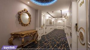 راهرو هتل خواجو