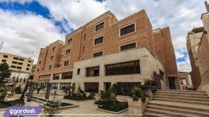 نمای ساختمان هتل زندیه