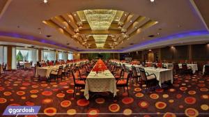 رستوران هتل هما شیراز