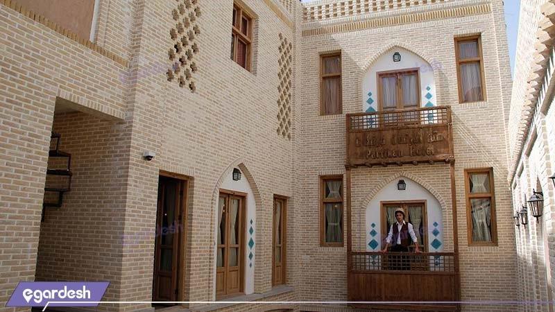 نمای ساختمان هتل پارتیکان