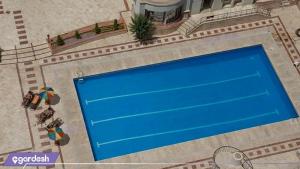 استخر فضای باز هتل پارسیان انقلاب 