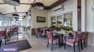 رستوران هتل پارسیان اوین