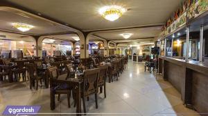 رستوران هتل پارمیس