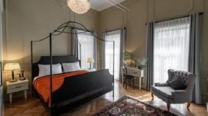 بوتیک هتل نظامیه تهران دو تخت دبل کاظم خان