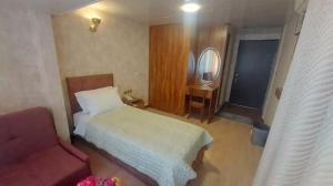 هتل ساسان تهران یک تخت