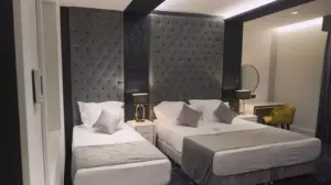 هتل مجلل چهارباغ اصفهان اتاق سه تخت