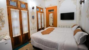 دبل (نفر اضافه ) اقامتگاه سنتی شیخ لطف الله اصفهان