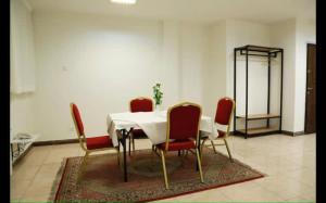 خانه مسافر پرشین پلازا مطهری تهران آپارتمان چهارخوابه هفت تخته