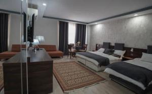 هتل هرمزان تهران سه تخت