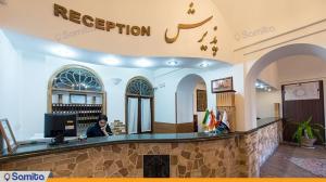 پذیرش هتل سنتی لاله