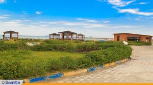 محوطه هتل ساحلی خلیج فارس