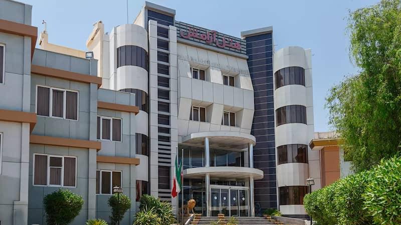 نمای بیرونی