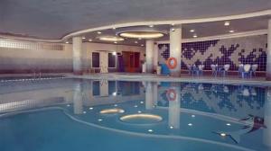 استخر و سونا