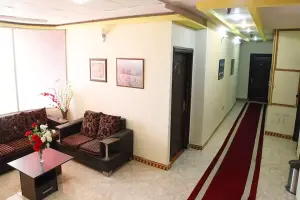 فضای داخلی هتل سیروس رودسر