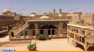 محوطه نشیمن پشت بام سرای سنتی شعرباف یزد محوطه نشیمن پشت بام سرای سنتی شعرباف