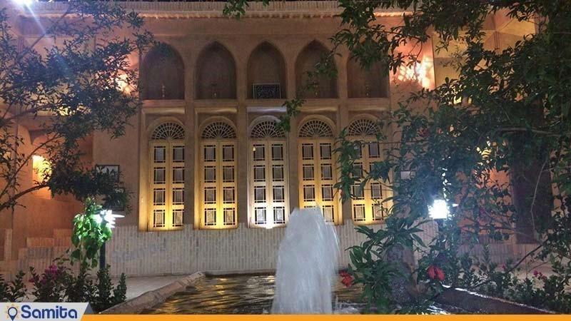 نمای ساختمان سرای سنتی شعرباف یزد نمای ساختمان سرای سنتی شعرباف